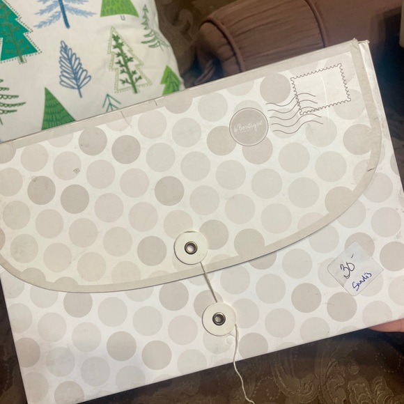 B. Boutique by Evergreen 9-12 mo - Picture 5 of 5